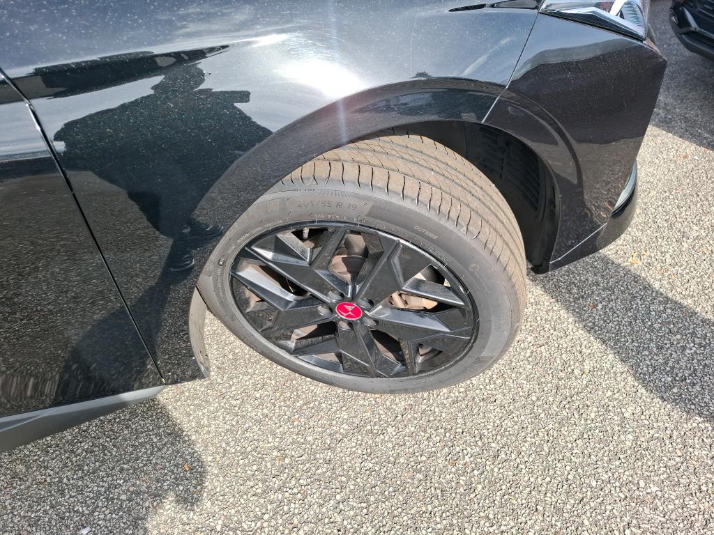 DS 4 Hybride E-Tense 225 EAT8 Performance Line+ 2024
