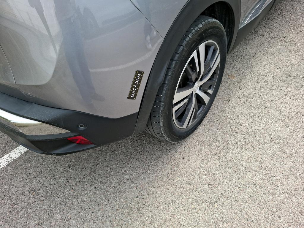 PEUGEOT 3008 Hybrid 225 e-EAT8 Allure Pack 2021