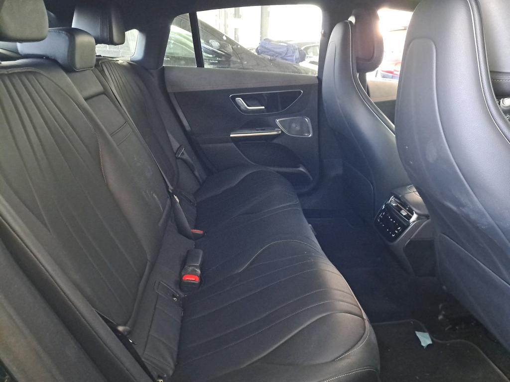MERCEDES EQE 350 AMG Line 2022