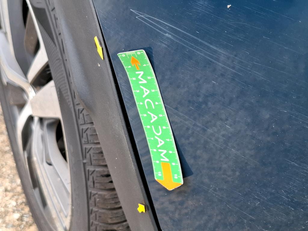 PEUGEOT 3008 Hybrid 225 e-EAT8 Allure 2022