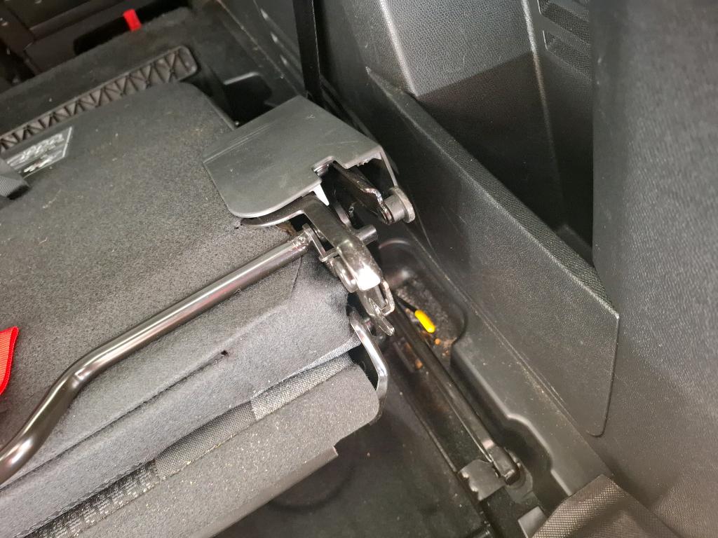 PEUGEOT 5008 BUSINESS PureTech 130ch S&S EAT8 Active 2021
