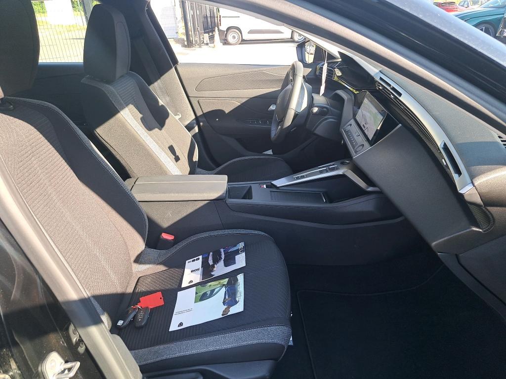 PEUGEOT 308 PHEV 180 e-EAT8 Active Pack 2024