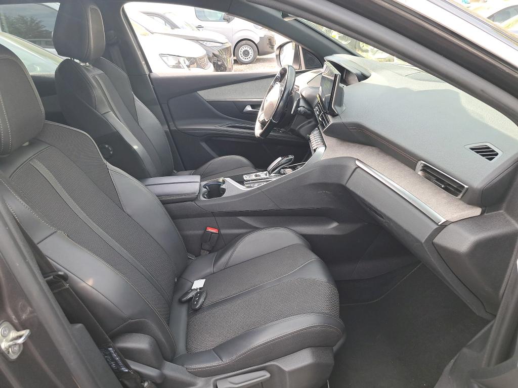 PEUGEOT 3008 Hybrid 225 e-EAT8 GT 2022