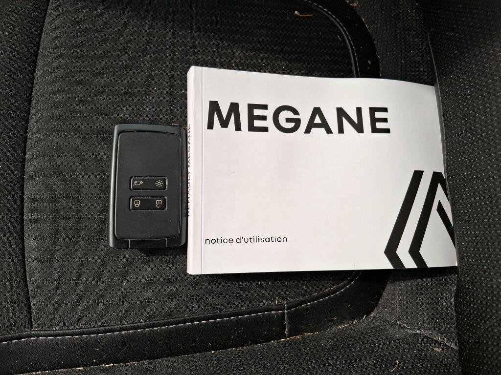 RENAULT MÉGANE MEGANE IV Berline TCe 140 EDC Techno 2023
