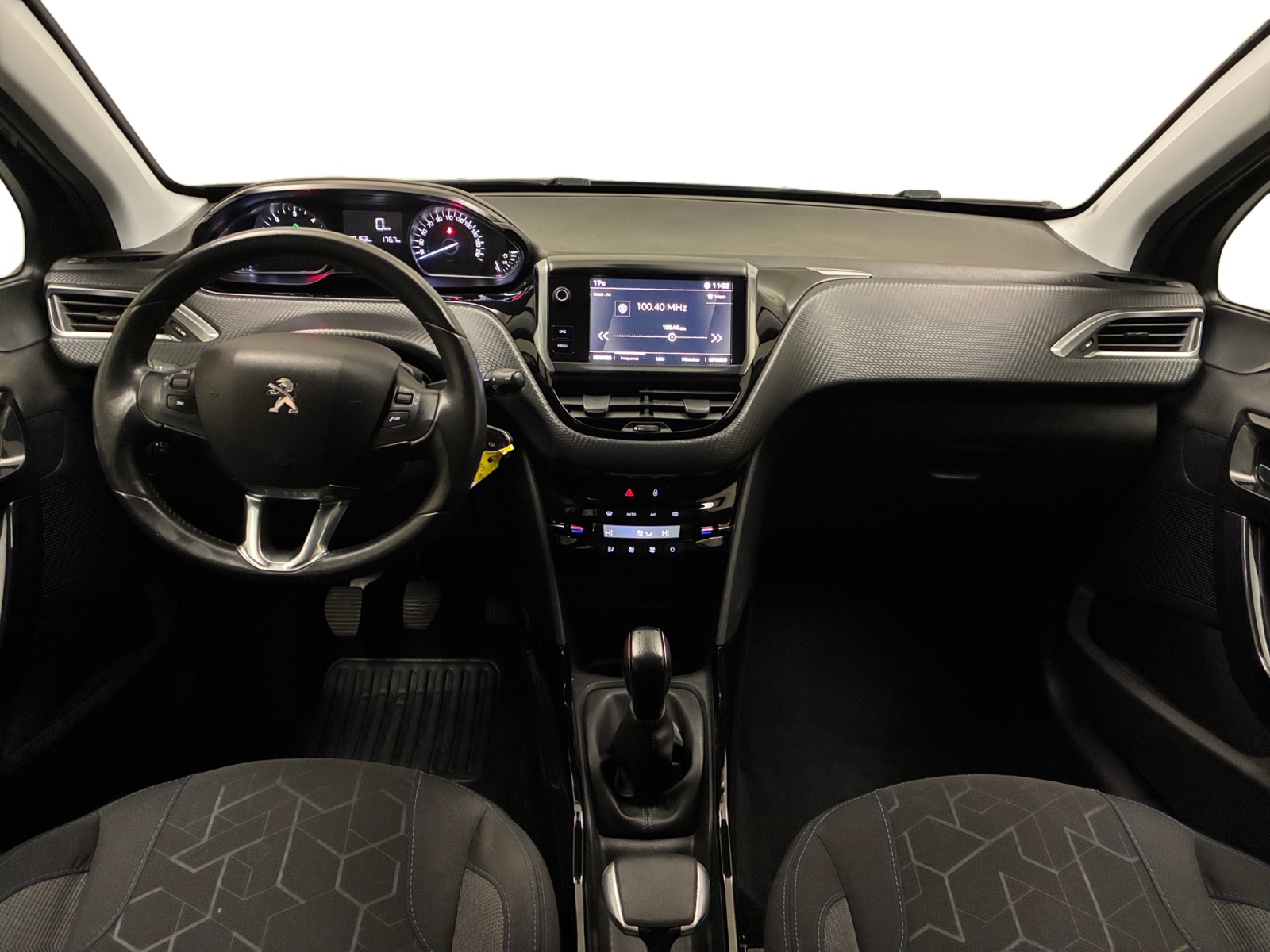 PEUGEOT 2008 BlueHDi 100ch S&S BVM5 Signature 2019