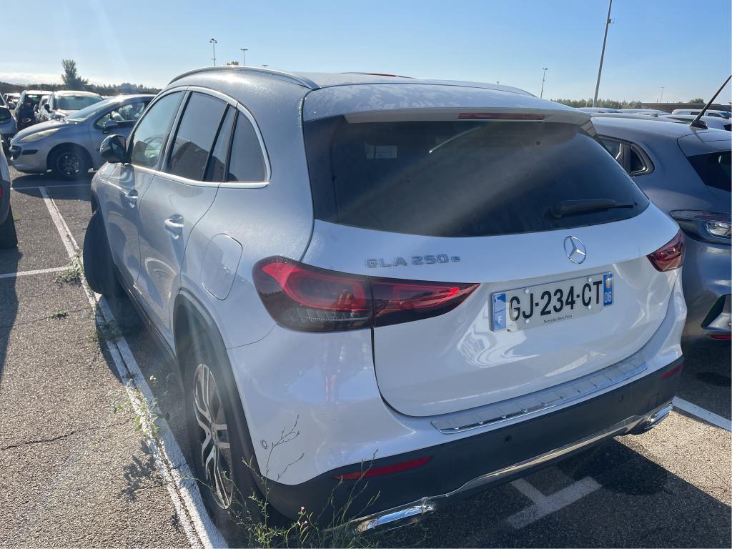 MERCEDES-BENZ MERCEDES GLA II 250 e 8G-DCT Progressive Line 2022