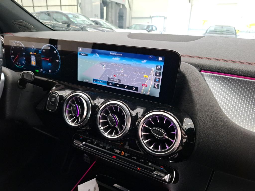 MERCEDES-BENZ EQA 250 AMG Line 2021