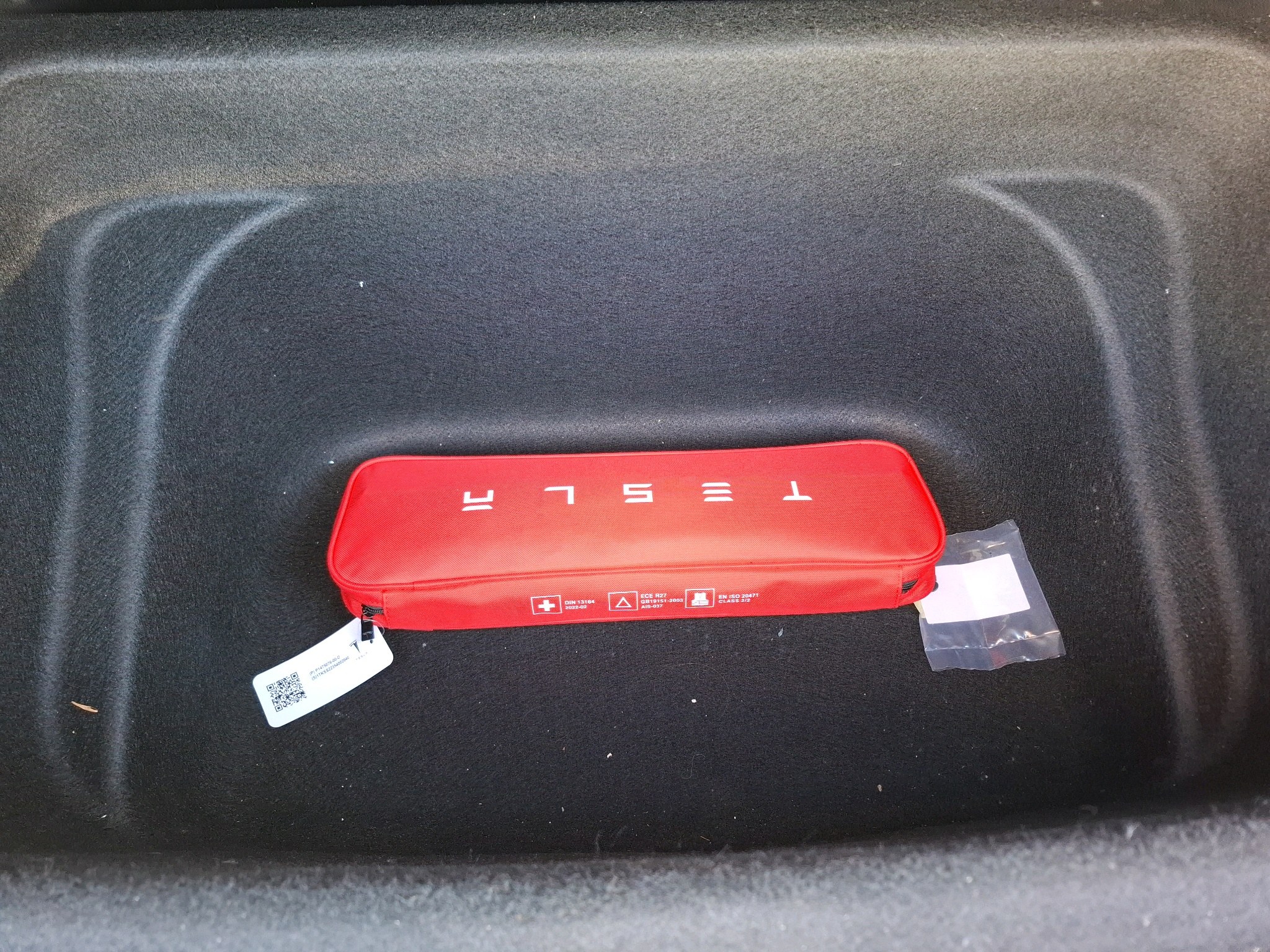 TESLA MODEL Y Standard RWD 2023