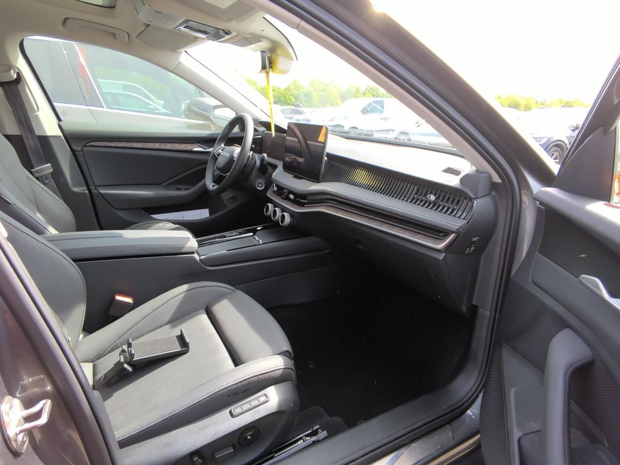 SKODA Superb Combi 2.0 TDI 150 ch SCR DSG7 Laurin & Klement 2025