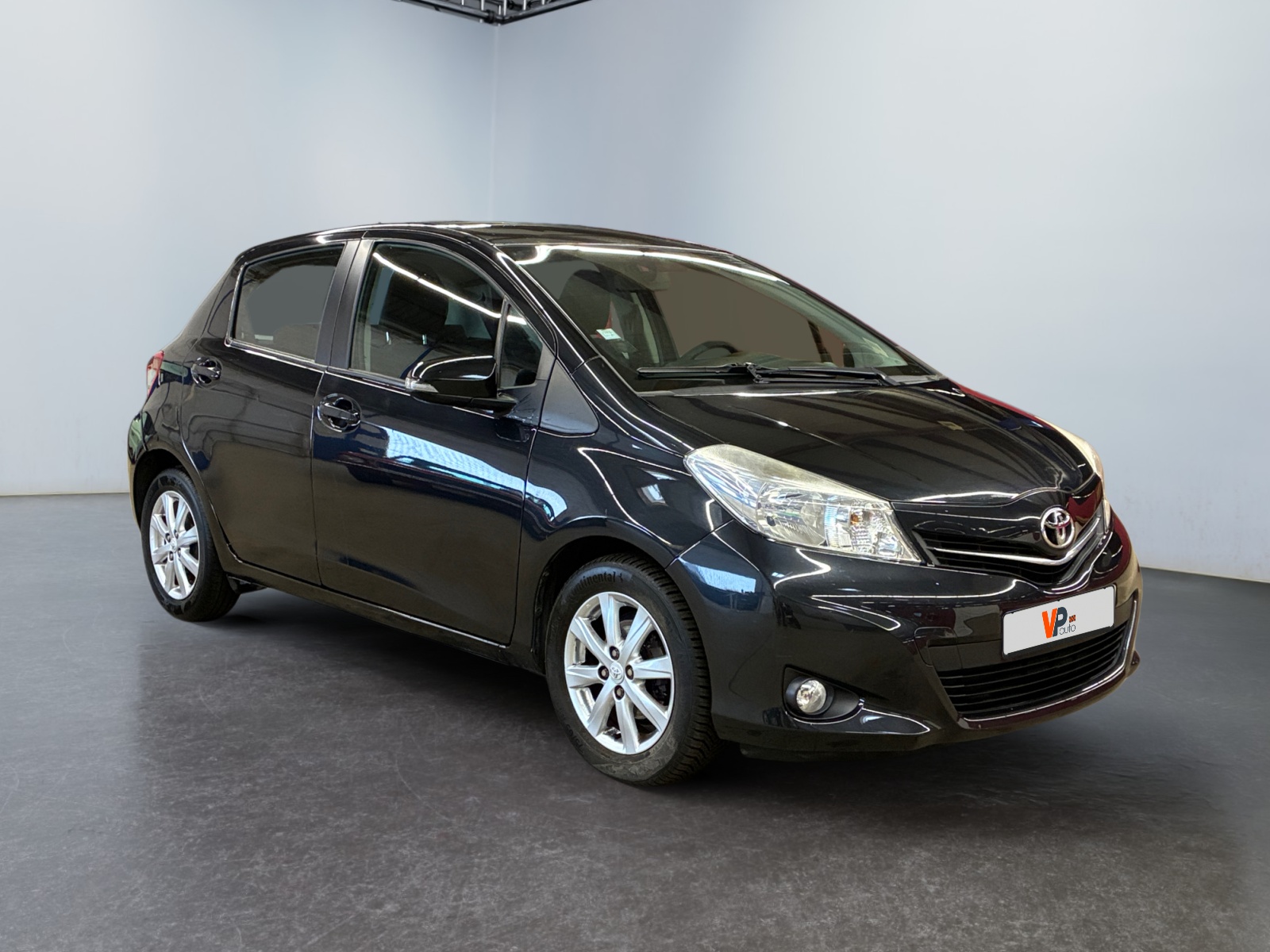 TOYOTA Yaris 69 VVT-i Active 2014