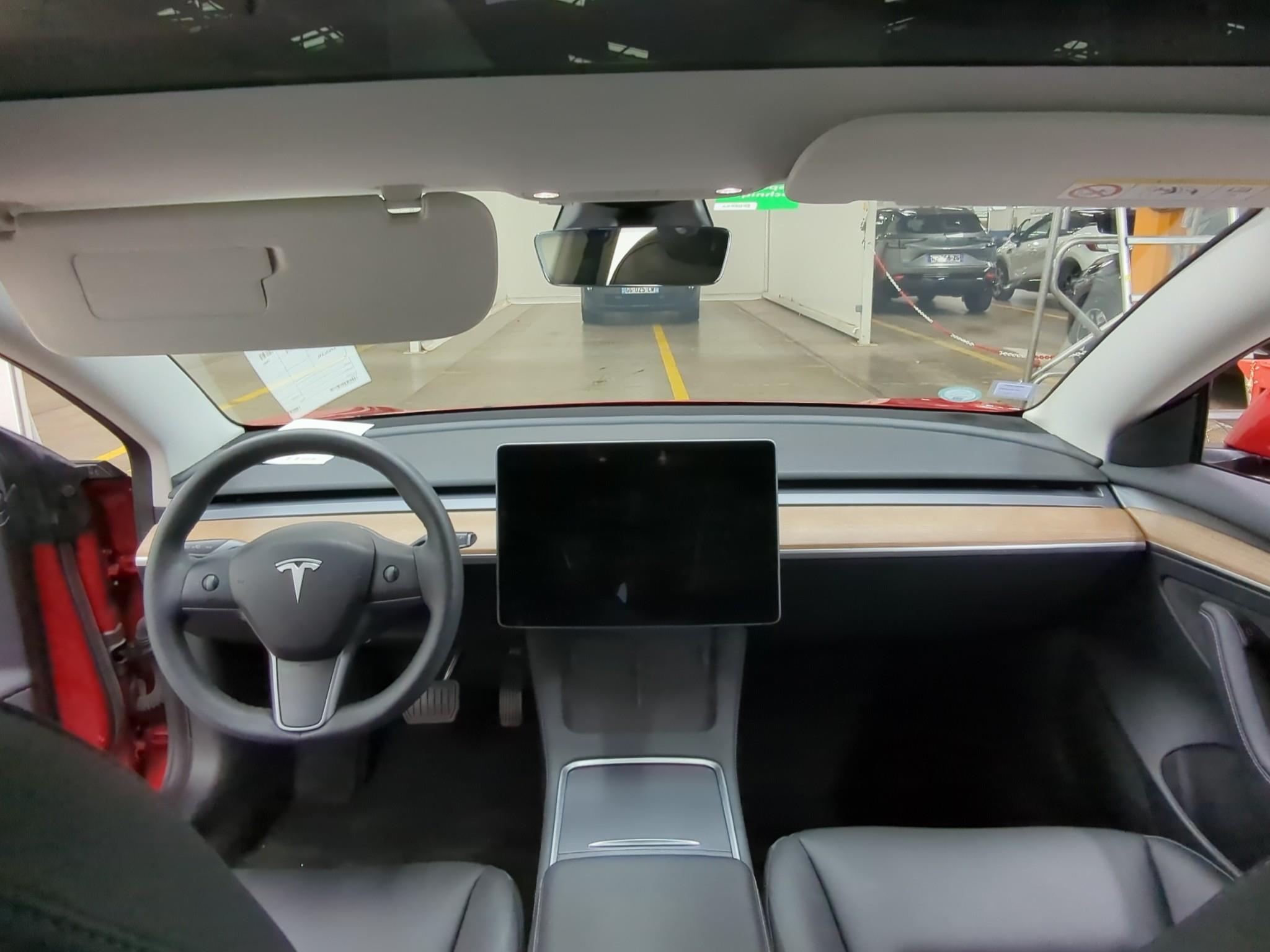 TESLA  2022