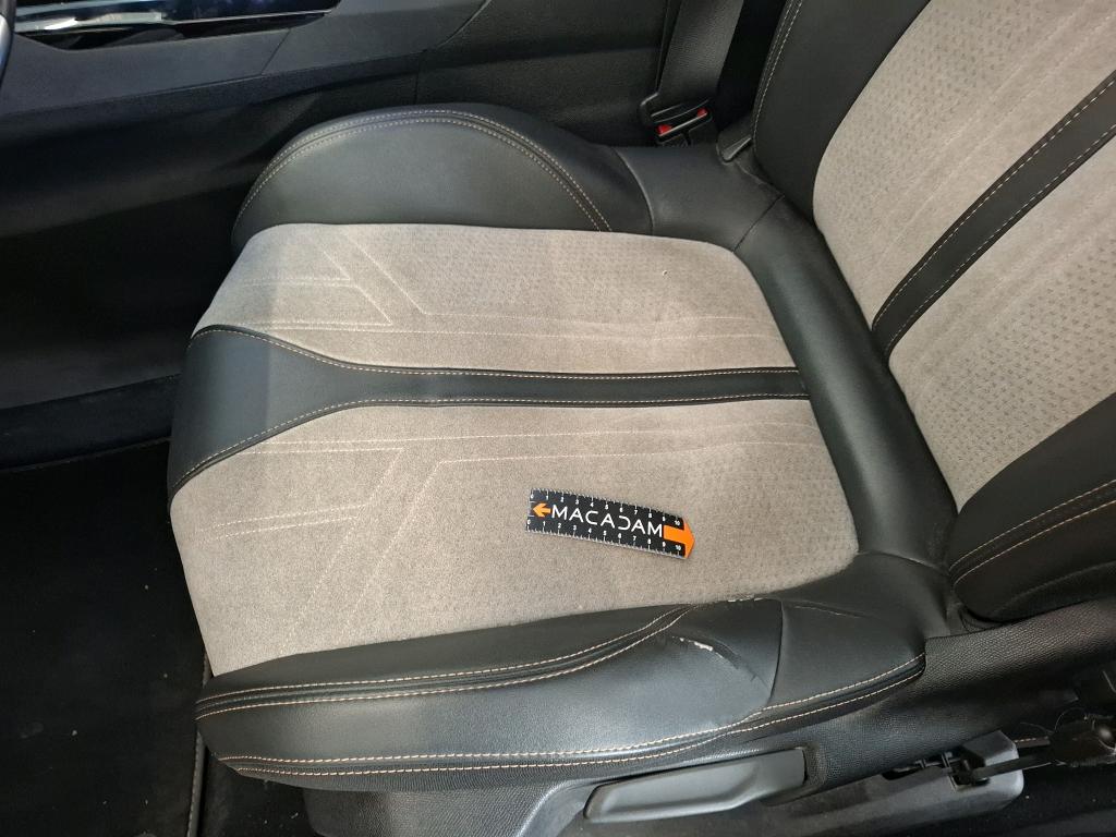PEUGEOT 3008 Hybrid 225 e-EAT8 GT 2020