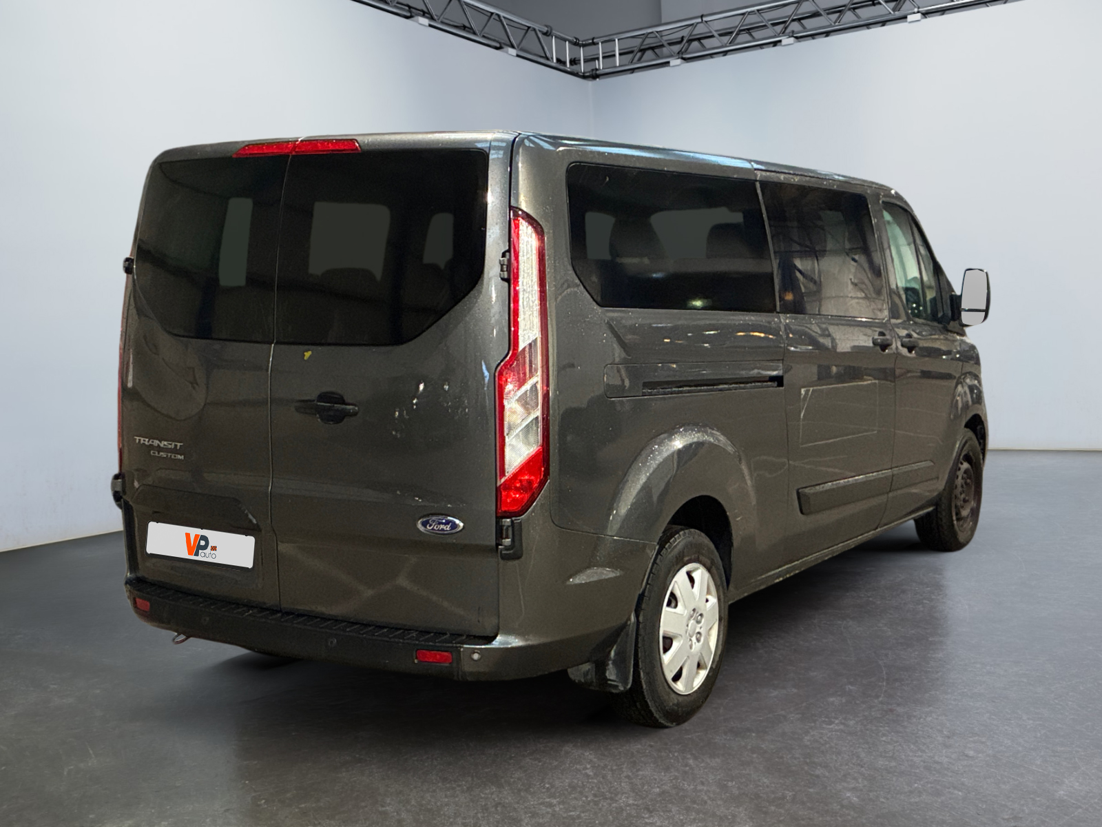 FORD TRANSIT Custom KOMBI 320 L2H1 2.0 EcoBlue 130 Trend Business 9pl 2023