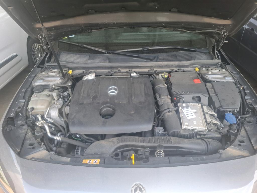 MERCEDES-BENZ MERCEDES CLASSE A 180 d 7G-DCT Style Line 2020