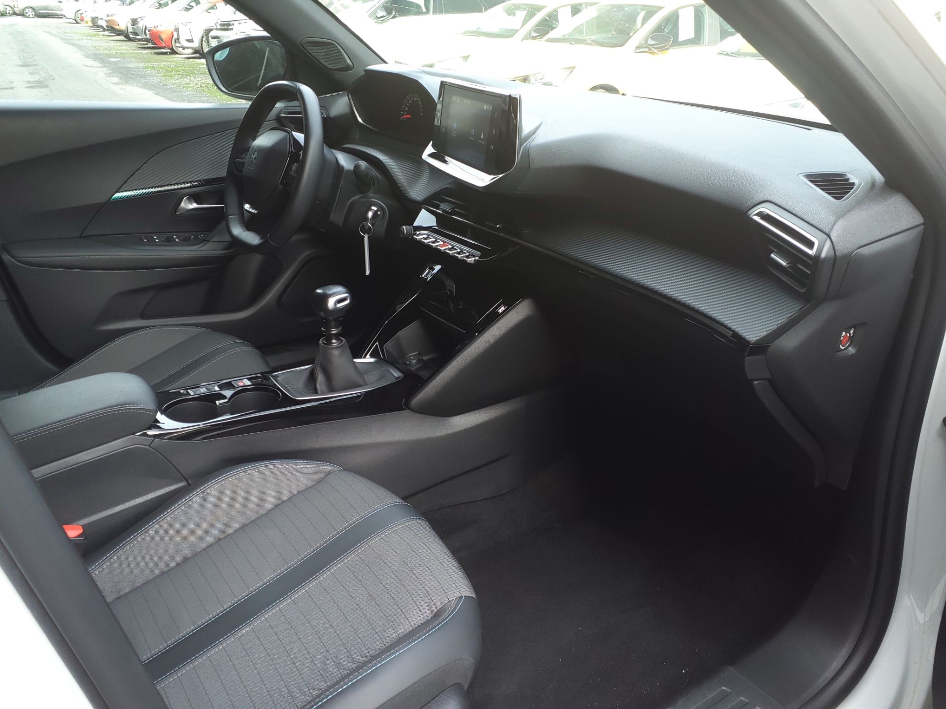 PEUGEOT 2008 PureTech 100 S&S BVM6 Allure 2023