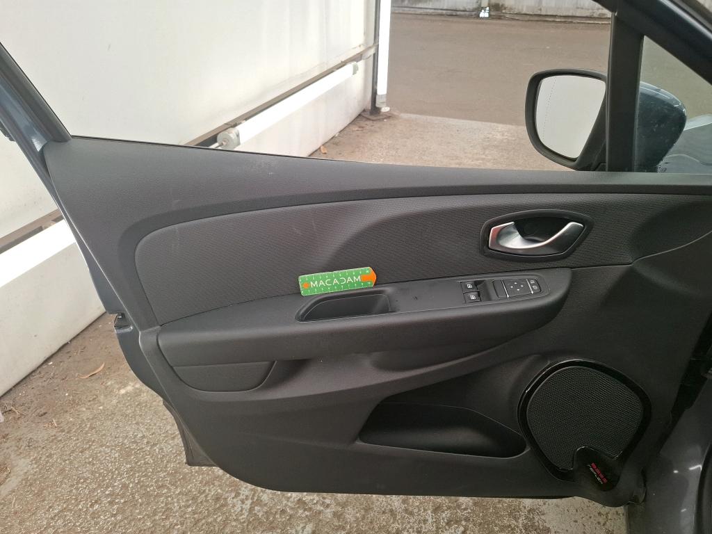 RENAULT CLIO IV BUSINESS dCi 90 E6C EDC 2019