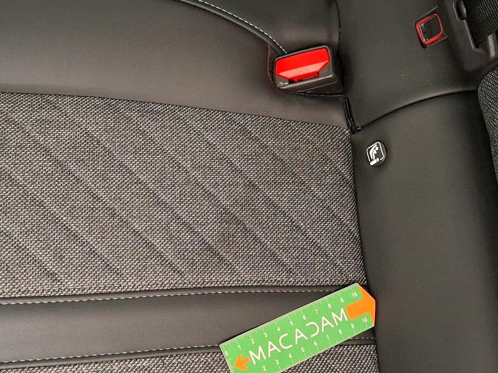 PEUGEOT 408 PHEV 225 e-EAT8 Allure Pack 2024