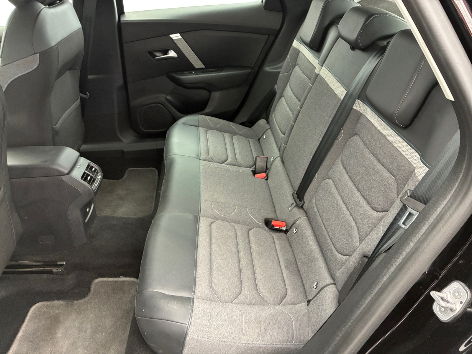 CITROEN C4 PureTech 130 S&S BVM6 Feel 2023