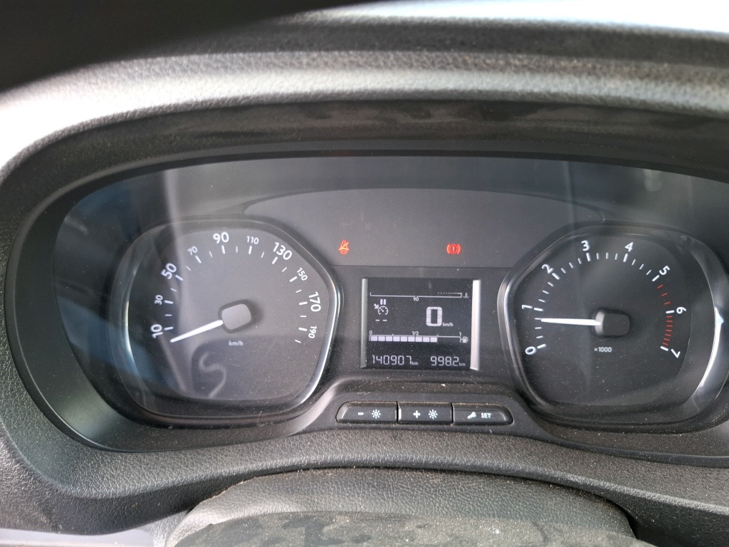 PEUGEOT EXPERT FOURGON TOLE STANDARD 2.0 BLUEHDI 120 S&S BVM6 PREMIUM 2018
