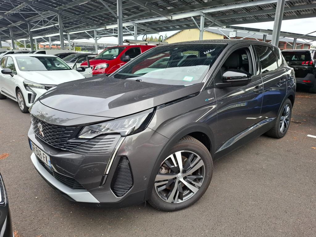 3008 HYBRID4