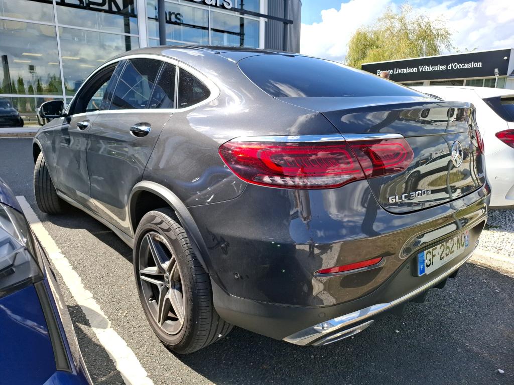MERCEDES CLASSE GLC COUPE Coupé 300 e 9G-Tronic 4Matic AMG Line 2022