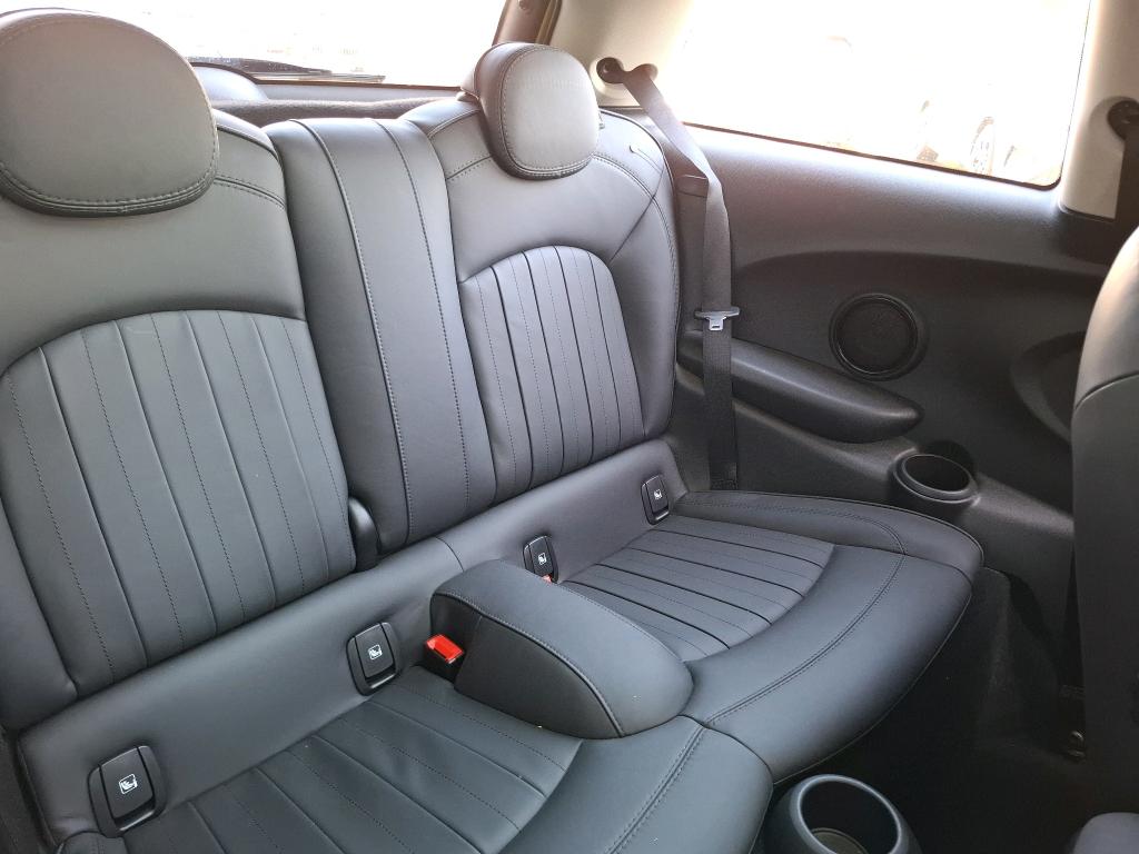 MINI HATCH 3 Portes Cooper 136 ch BVA7 Edition Camden 2023