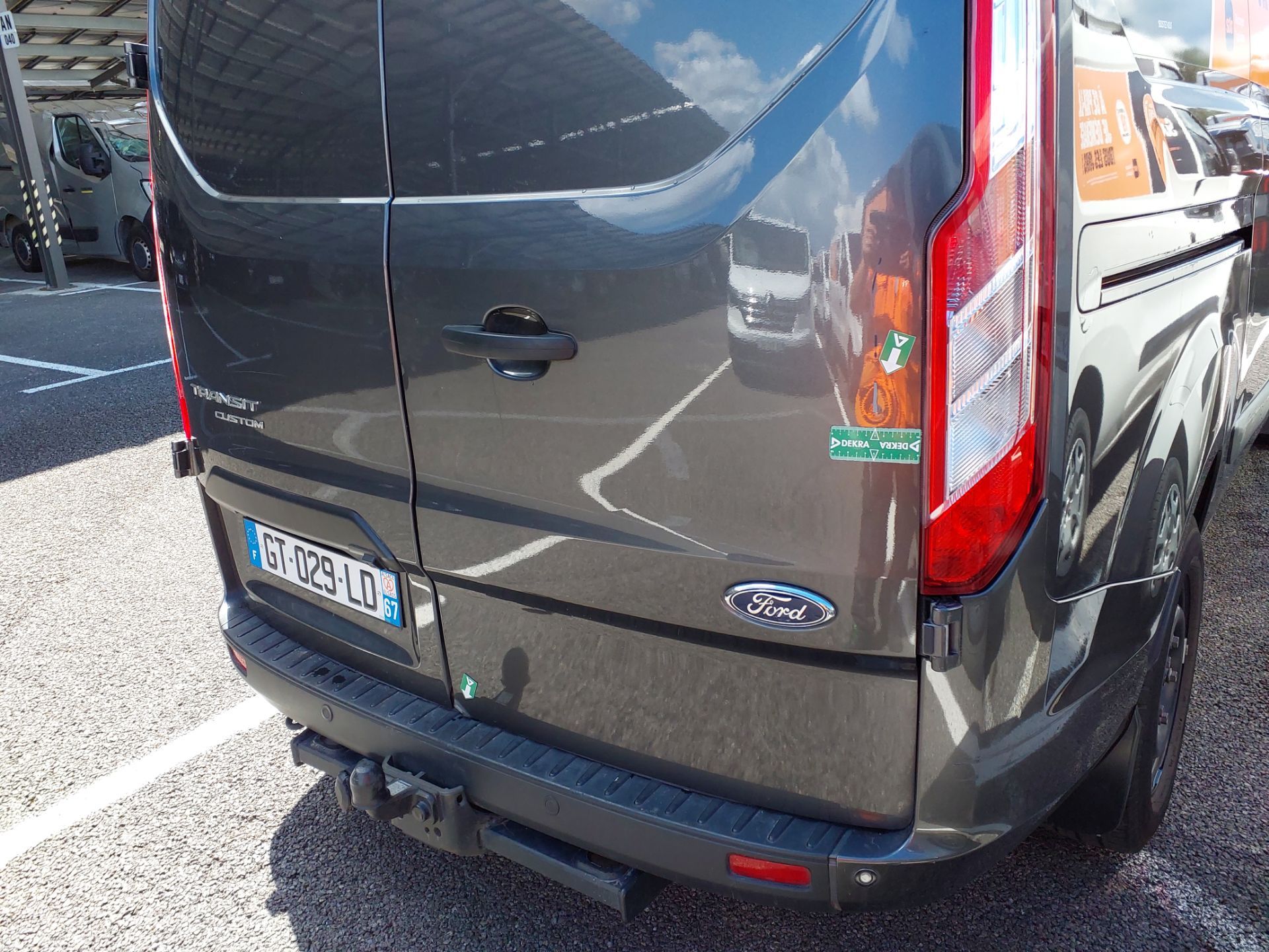 FORD TRANSIT CUSTOM FOURGON 280 L1H1 2.0 ECOBLUE 130 BVA TREND BUSINESS 2023