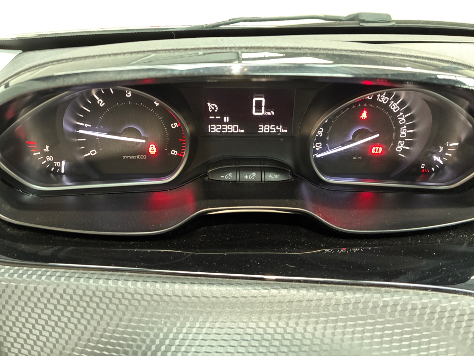 PEUGEOT 208 BlueHDi 100ch S&S BVM5 Signature Signature 2019