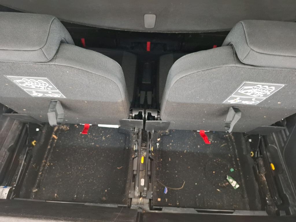 PEUGEOT 5008 BlueHDi 130ch S&S BVM6 Style 2023