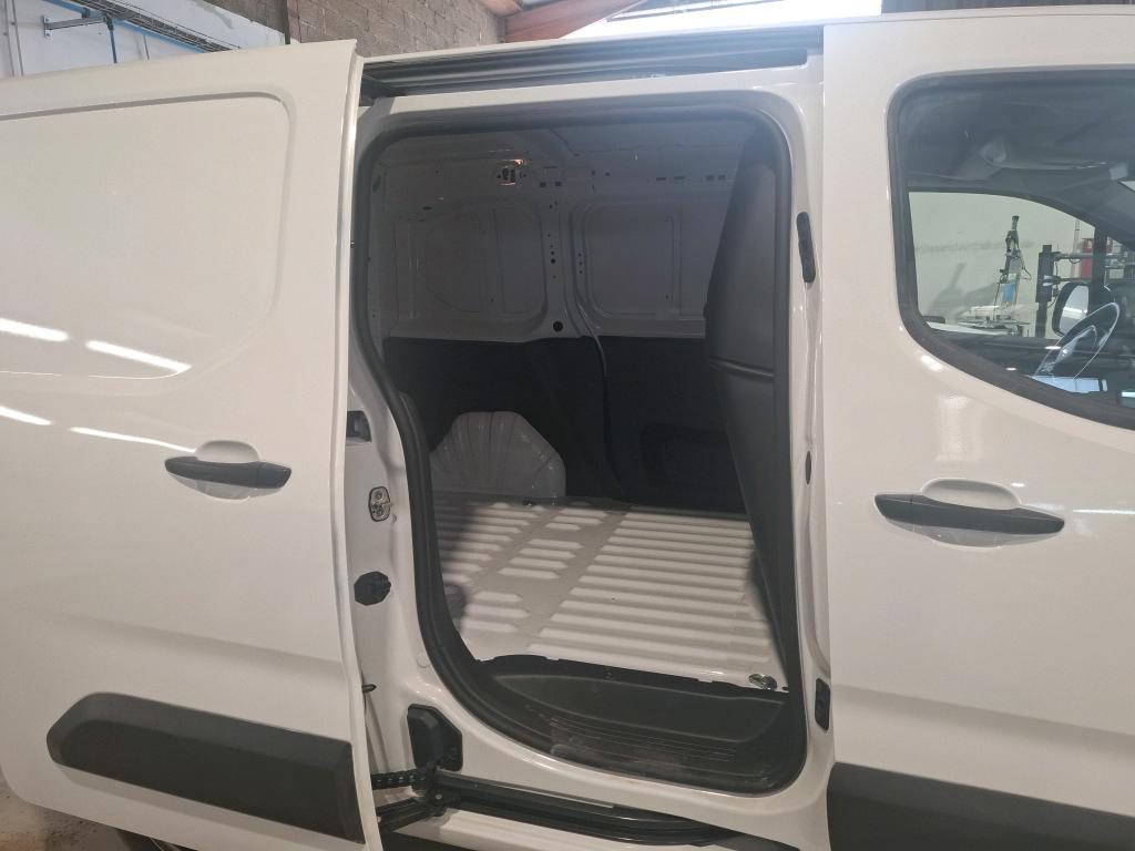PEUGEOT PARTNER FGN FOURGON STANDARD 650 KG BLUEHDI 100 S&S BVM6 ASPHALT 2023