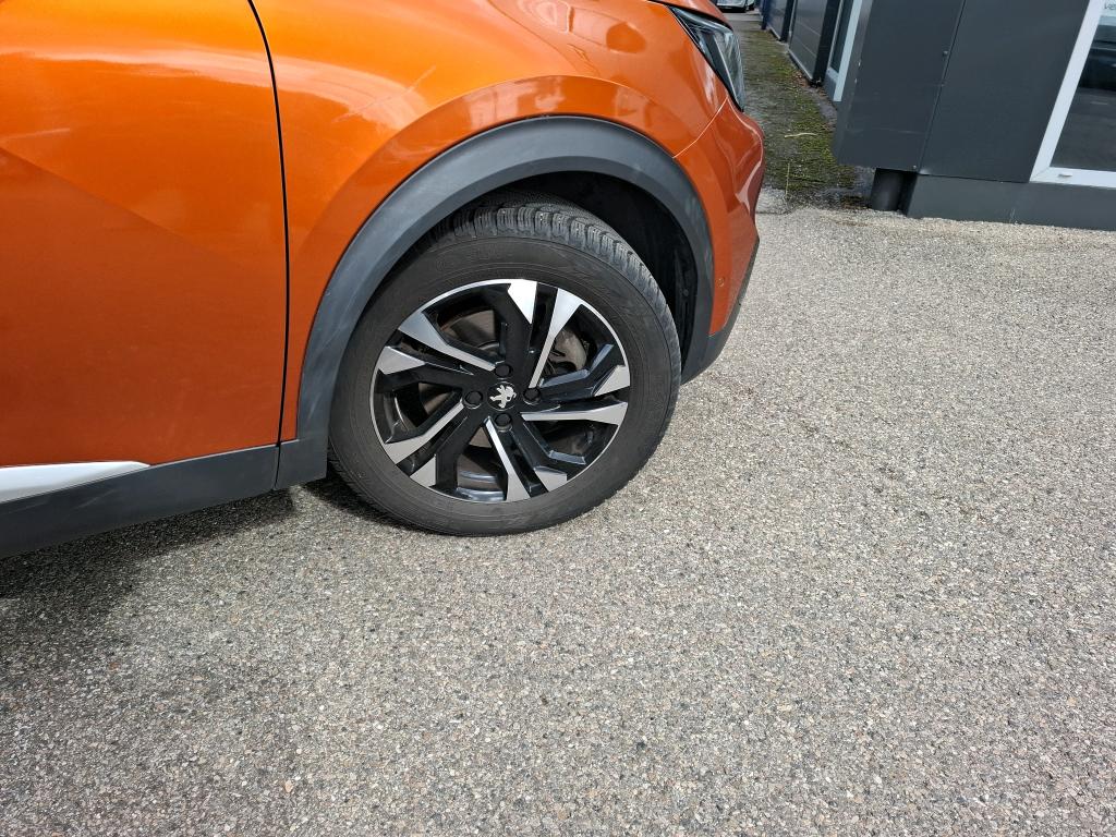 PEUGEOT 2008 BlueHDi 130 S&S EAT8 GT 2021