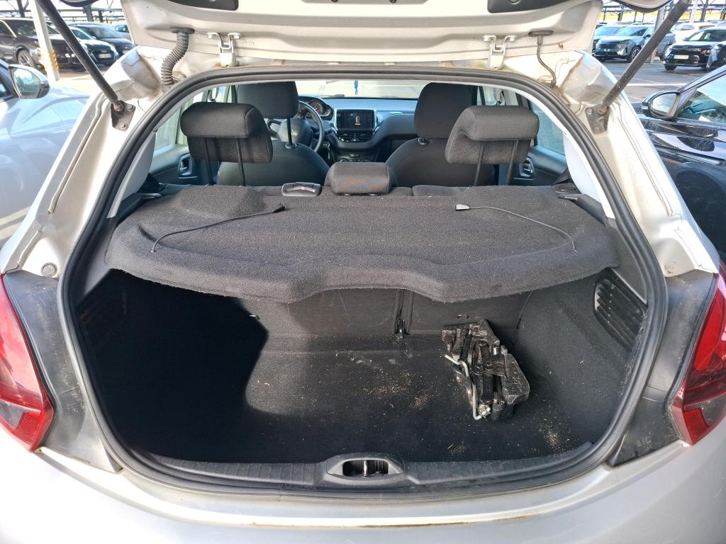 PEUGEOT 208 1.6 BlueHDi 75ch BVM5 Active 2016