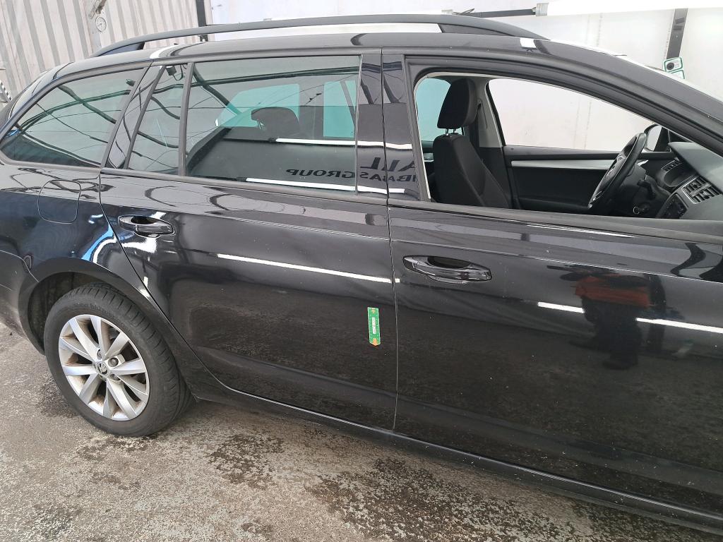 SKODA OCTAVIA COMBI 2.0 TDI 150 ch SCR FAP DSG7 Business 2020