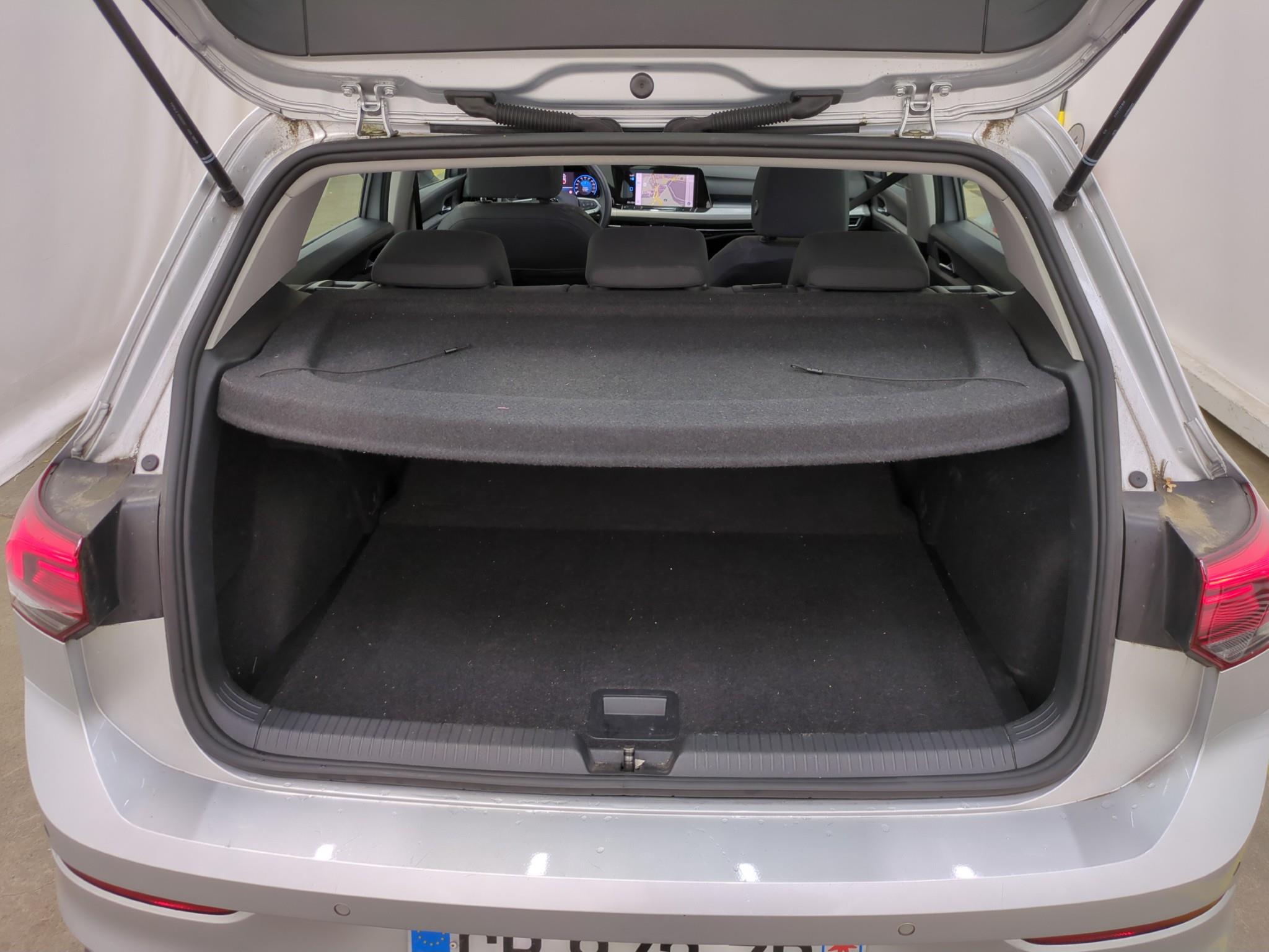 VOLKSWAGEN GOLF 1.0 eTSI OPF 110 DSG7 Life Business 2021