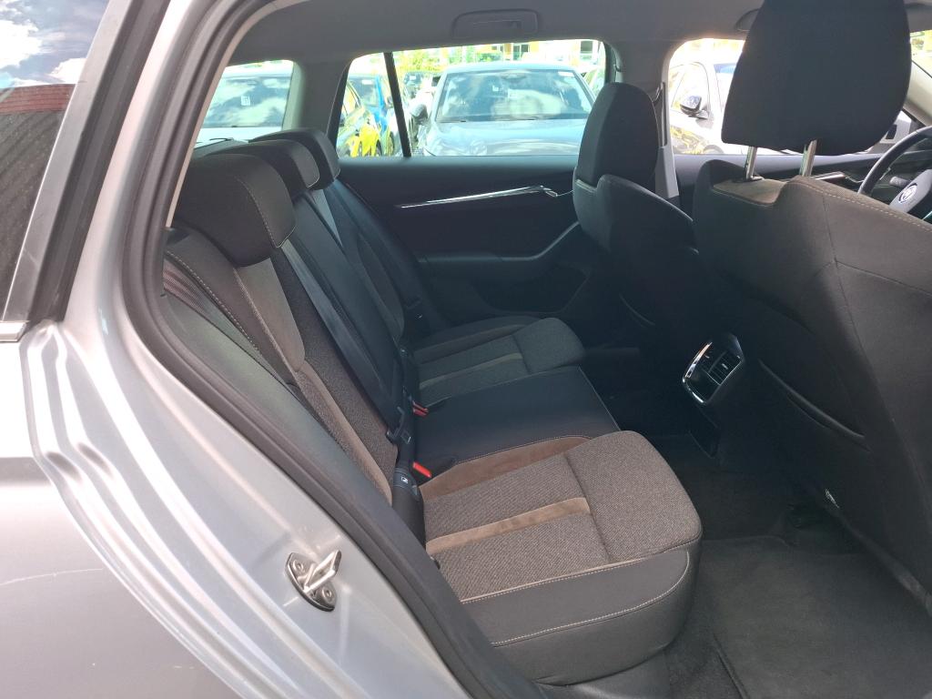 SKODA OCTAVIA COMBI 2.0 TDI 200 ch DSG7 4x4 Scout 2022