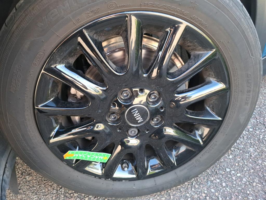 MINI HATCH 3 Portes Cooper 136 ch BVA7 Edition Camden 2023