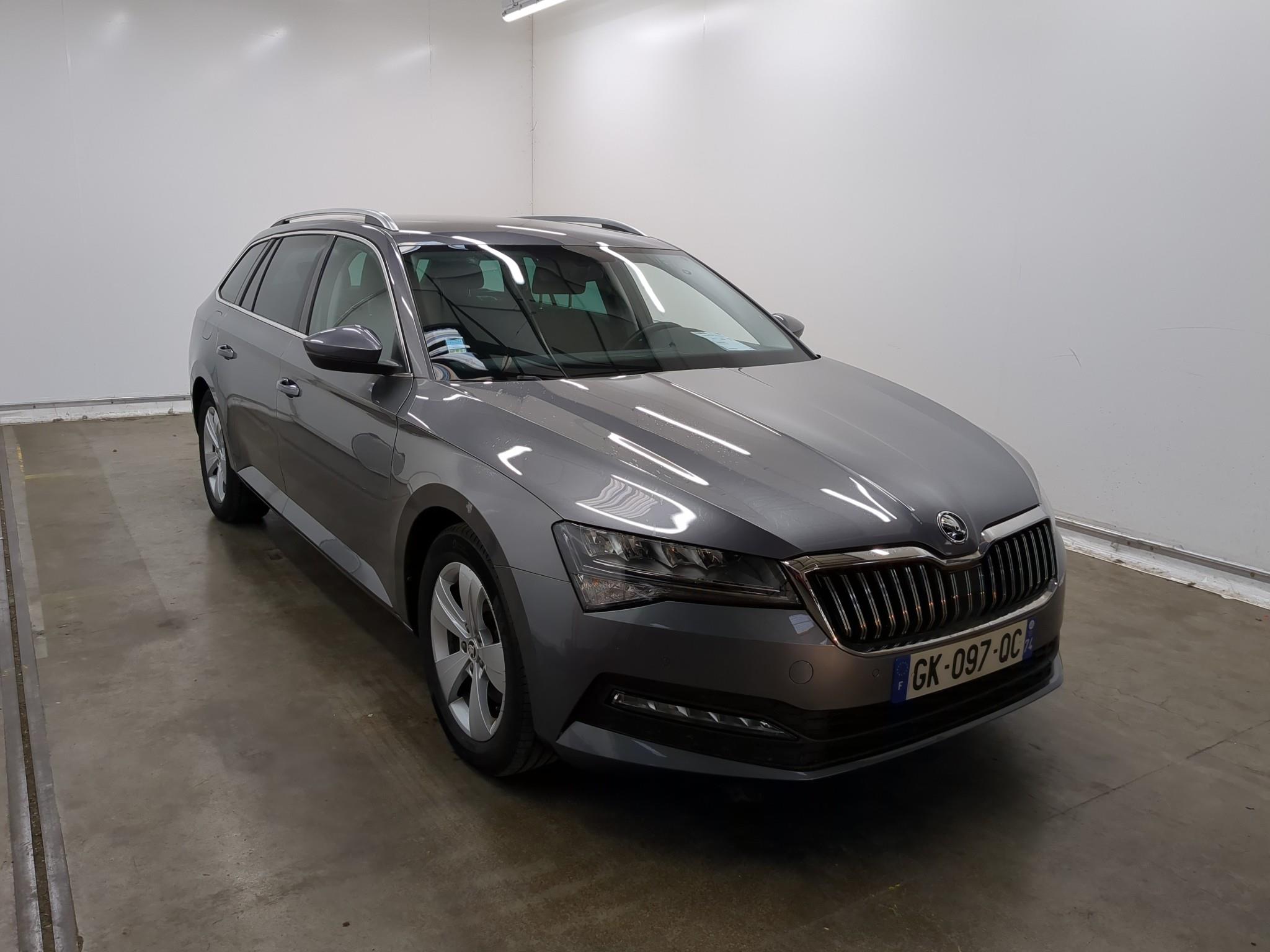 SKODA SUPERB COMBI 2.0 TDI 150 SCR DSG7 Business 2022