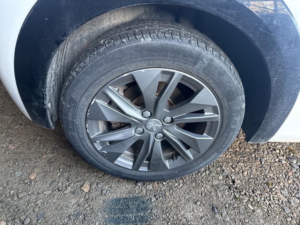PEUGEOT 208 AFFAIRE BUSINESS R 2023