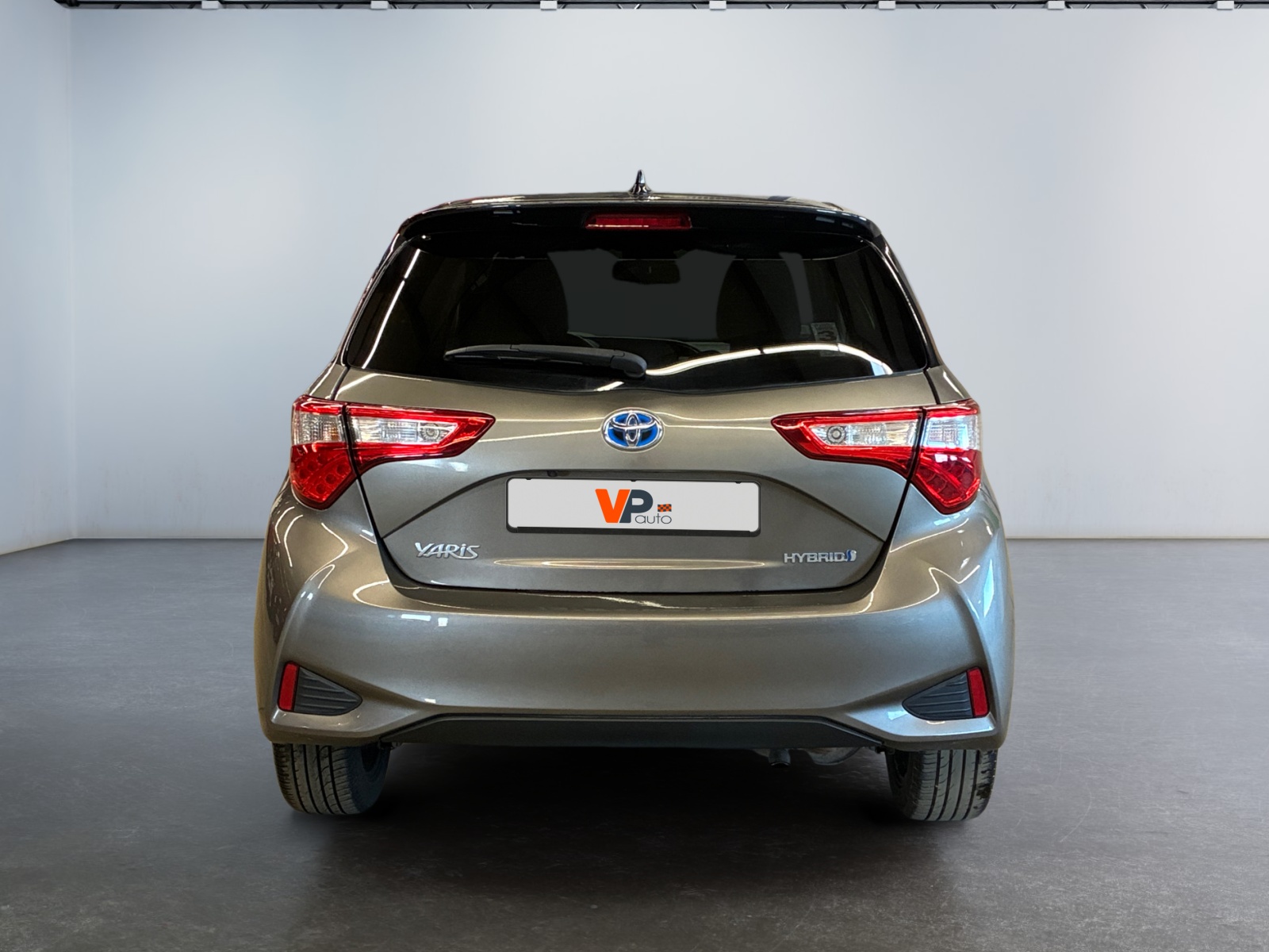 TOYOTA Yaris Hybride 100h Collection Collection 2018