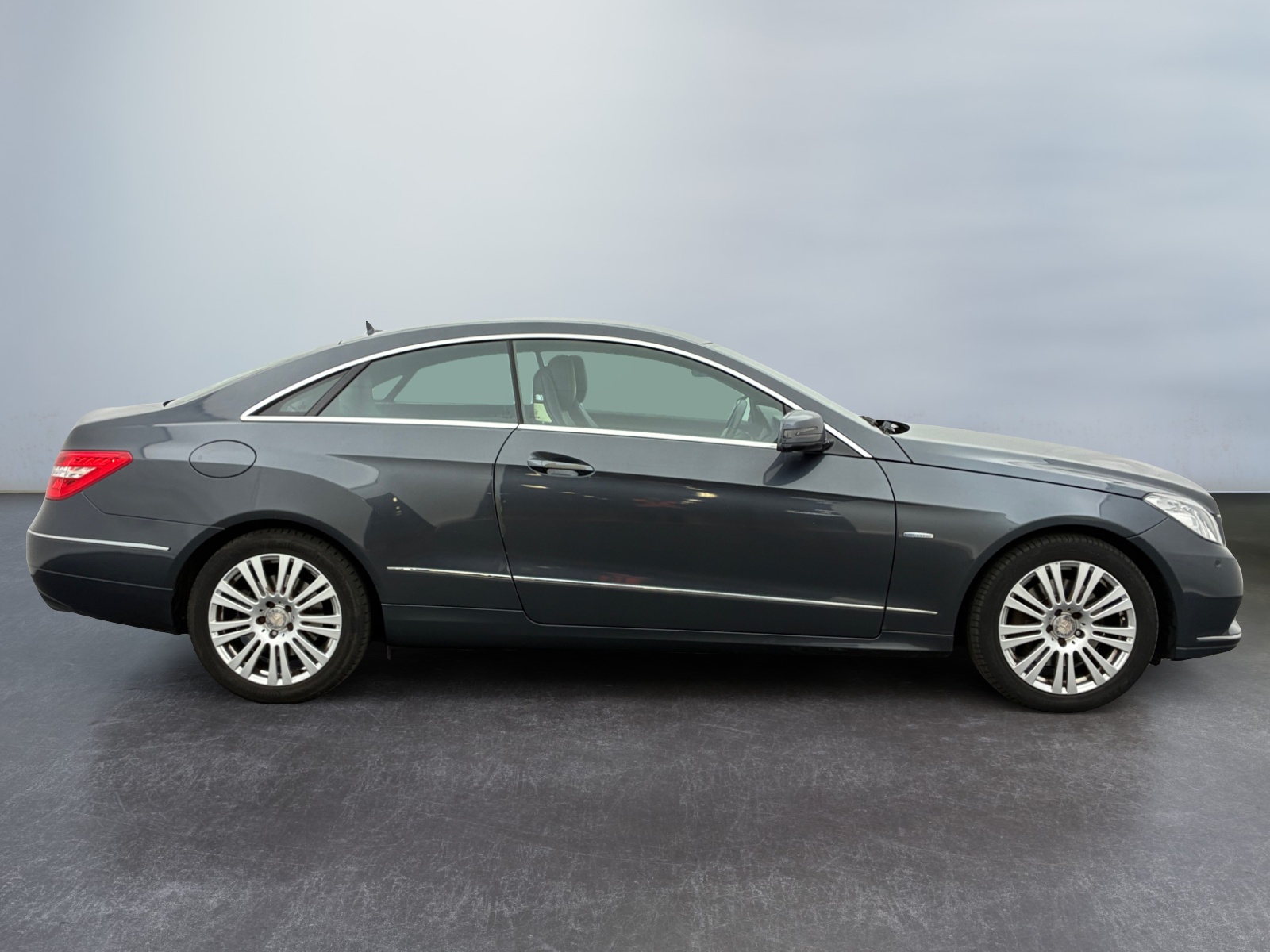 MERCEDES Classe E Coupé 350 CDI BlueEfficiency Executive A 2011