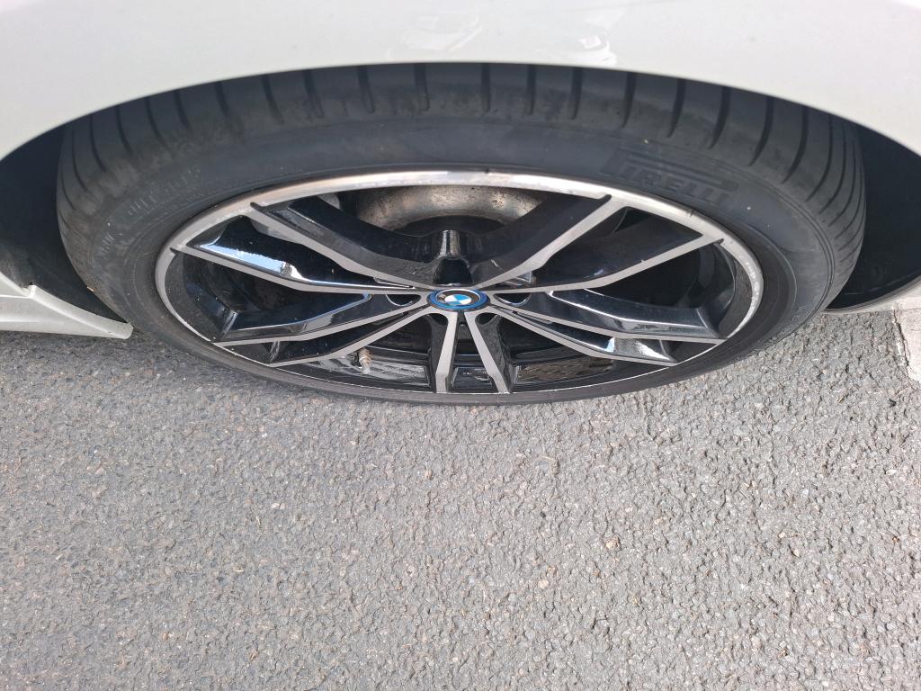 BMW SERIE 3 TOURING G21 LCI 330e xDrive 292 ch BVA8 M Sport 2023