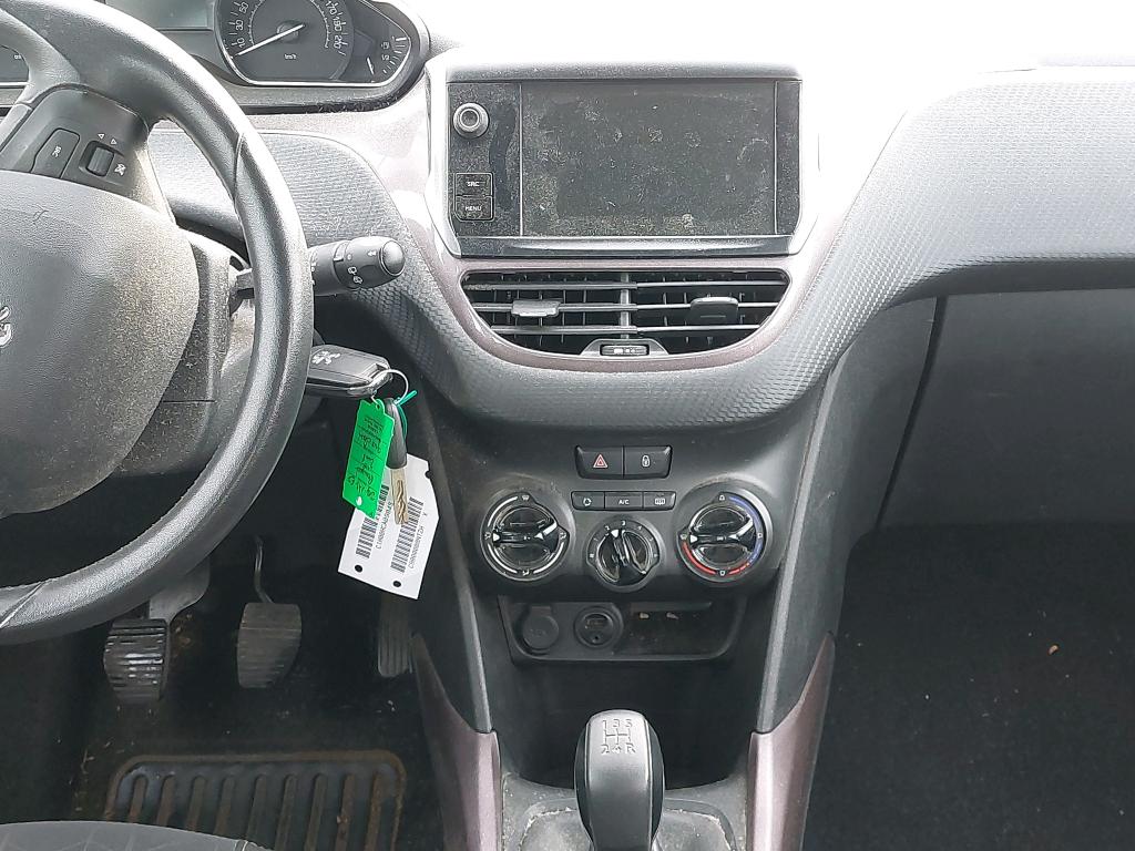 PEUGEOT 2008 1.6 e-HDi 92ch FAP BVM5 Active 2015