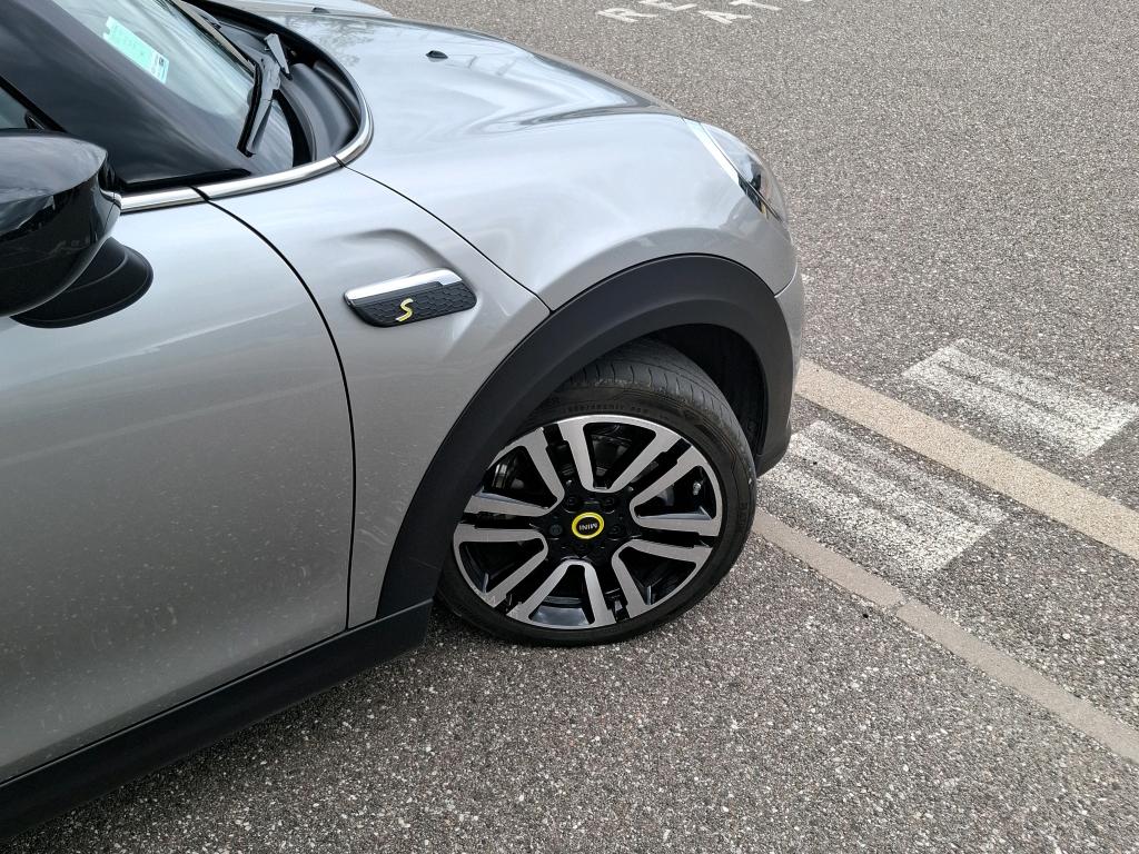 MINI HATCH 3 Portes Cooper SE 184 ch Edition Premium 2023