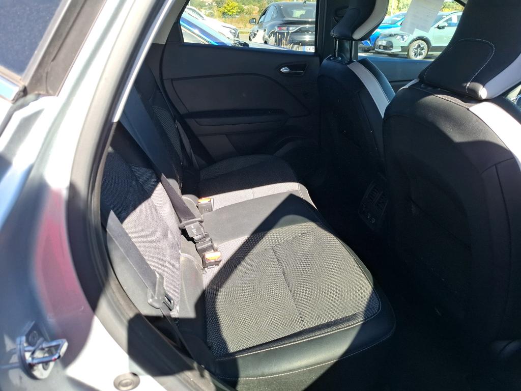 RENAULT CAPTUR E-Tech Plug-in 160 Intens 2021