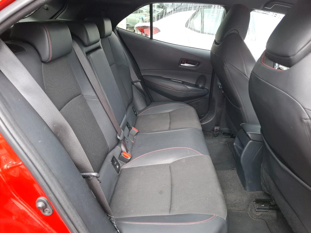 TOYOTA COROLLA HYBRIDE 196ch GR Sport 2023