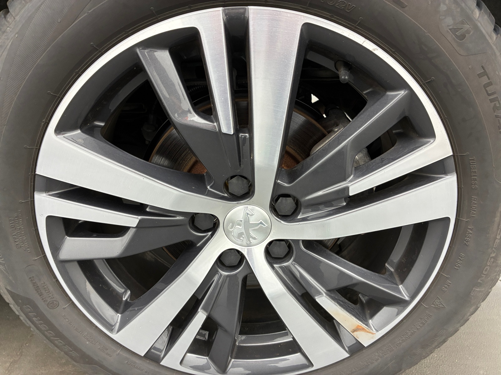 PEUGEOT 3008 Hybrid 225 e-EAT8 Allure Pack 2021