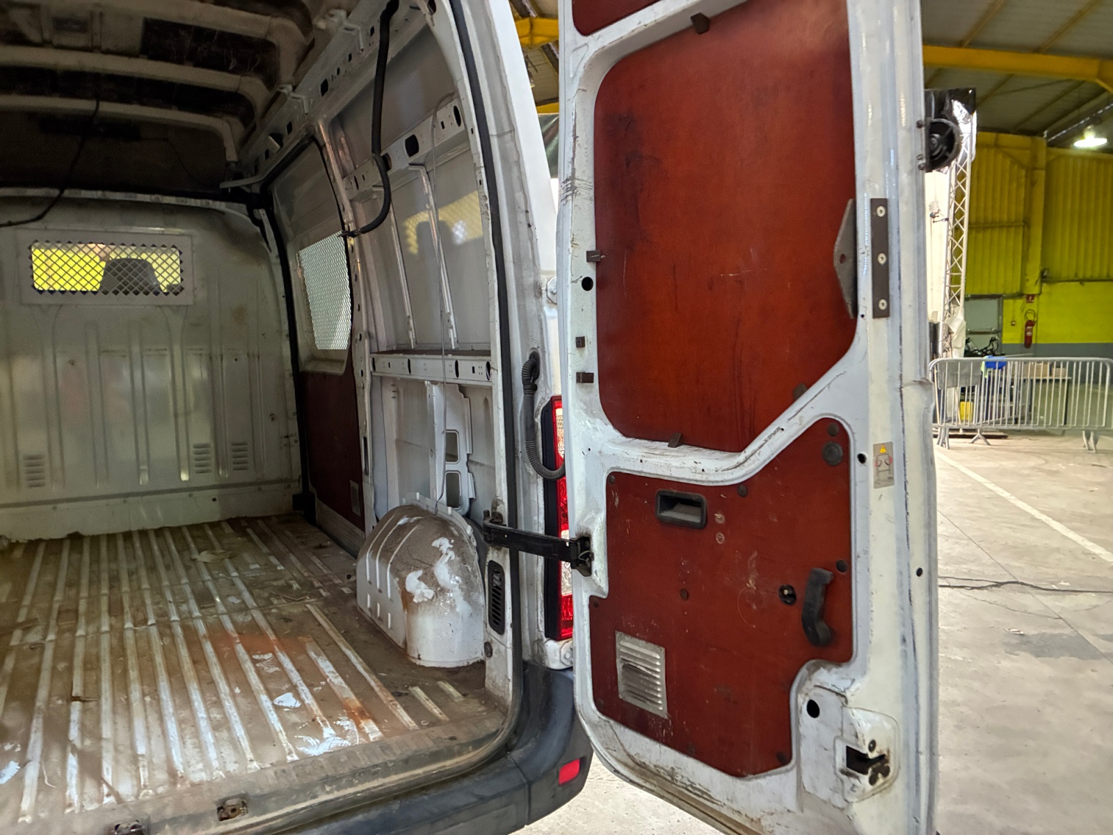 RENAULT MASTER FOURGON FGN L2H3 3.5t 2.3 dCi 125 ENERGY CONFORT EURO 5 2014