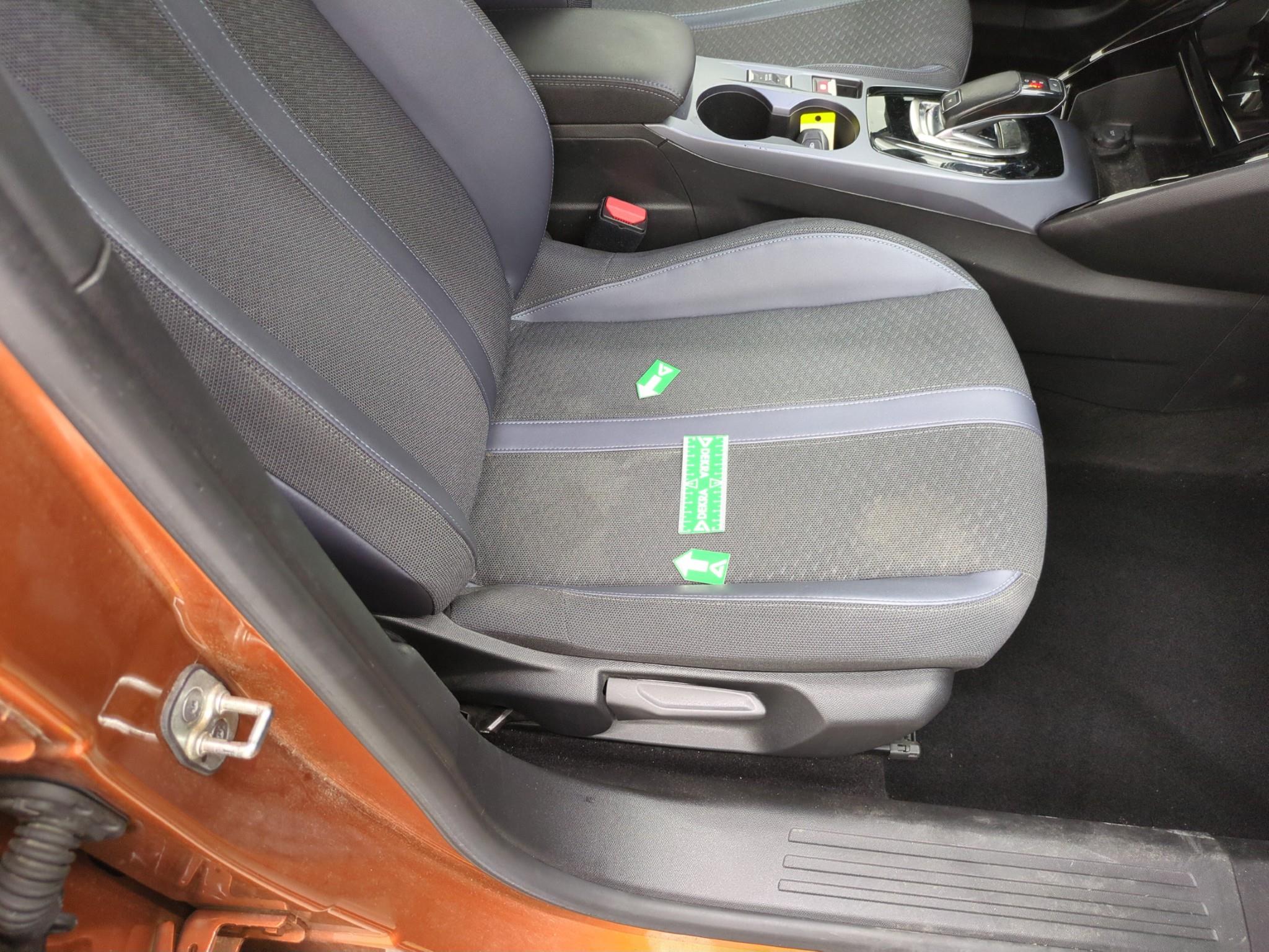 PEUGEOT 2008 BUSINESS PureTech 130 S&S EAT8 Allure 2020