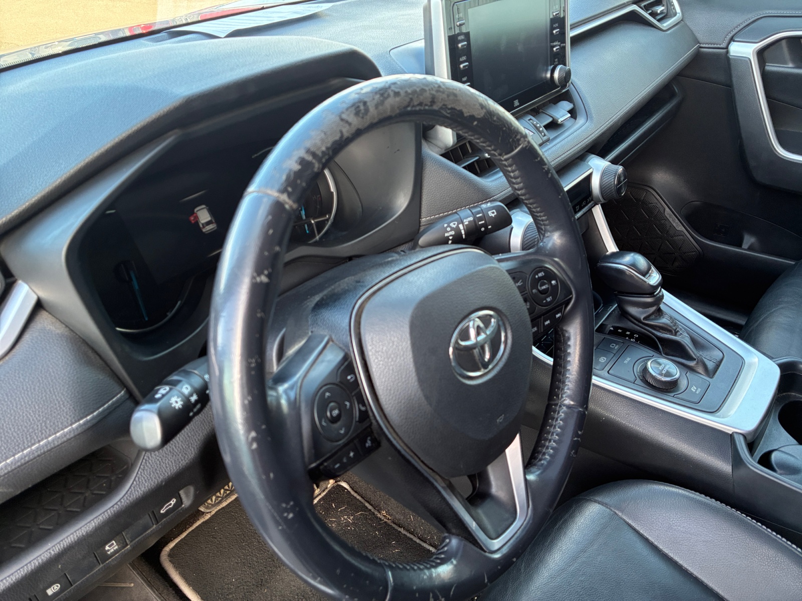 TOYOTA RAV4 Hybride 222 ch AWD-i Lounge 2020