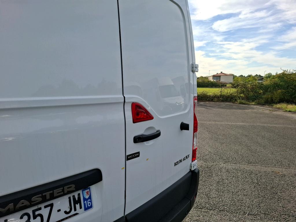 RENAULT MASTER FOURGON FGN TRAC F3300 L2H2 BLUE DCI 135 GRAND CONFORT 2022